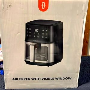 I am selling our air fryer.